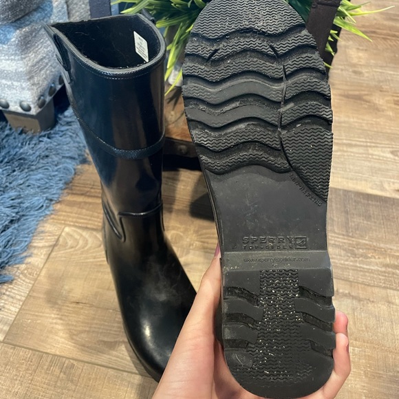Sperry Waterproof Black Boots - Picture 3 of 6
